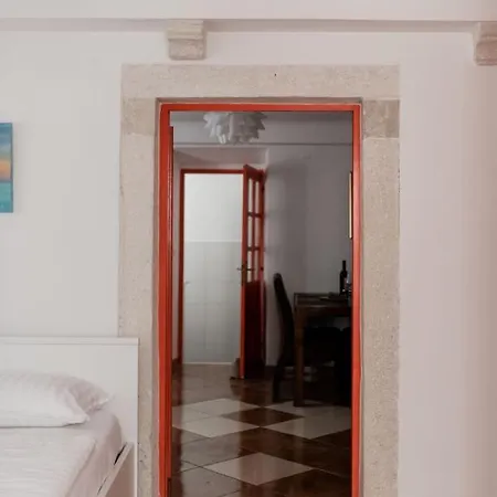 Teatar Apartment *